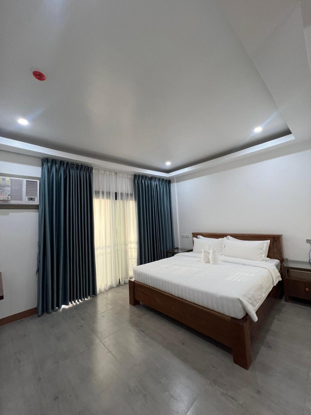 Ocean Star Hotel 科隆 外观 照片