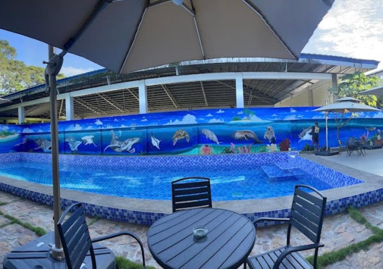 Ocean Star Hotel 科隆 外观 照片